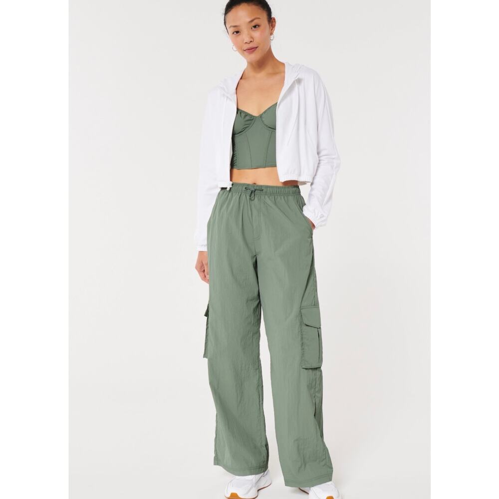 Gilly Hicks Hollister active cargo parachute pants